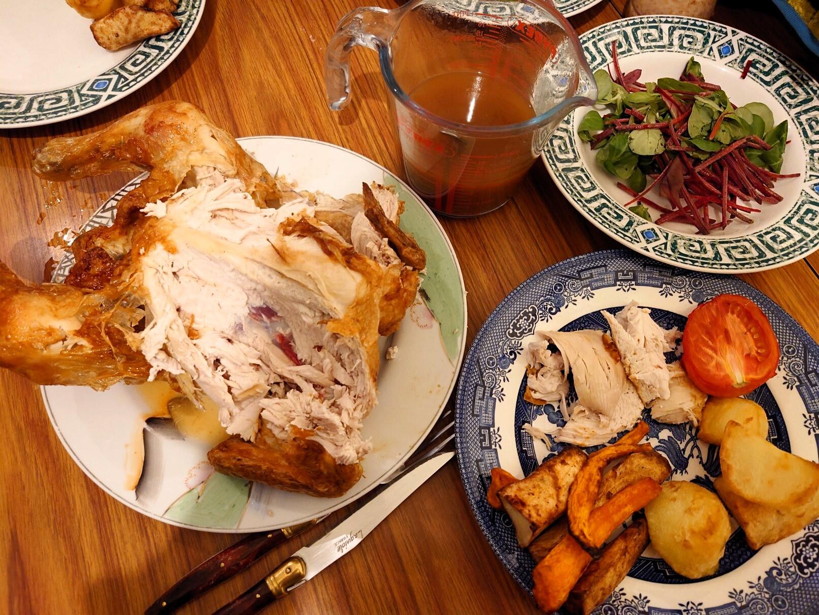 エアフライヤー活用！自宅で手軽に楽しむイギリス伝統料理3選 | たびこふれ